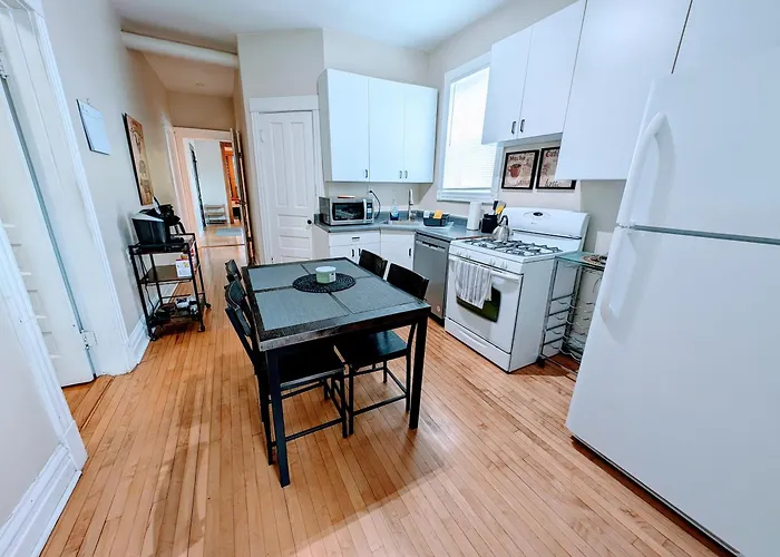 The Roscoe Village Appartement *