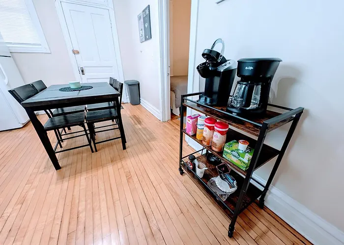The Roscoe Village Apartment Chicago